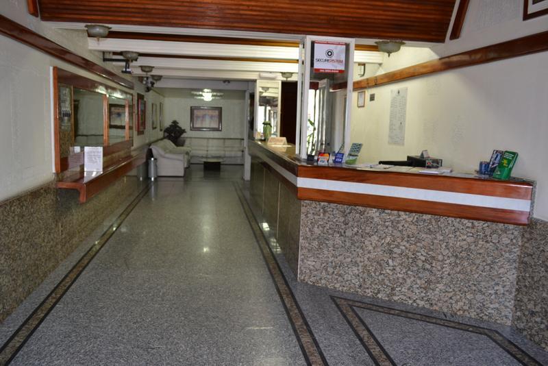Fares Turis Hotel Uruguaiana Buitenkant foto