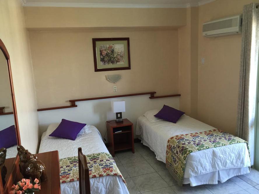 Fares Turis Hotel Uruguaiana Buitenkant foto
