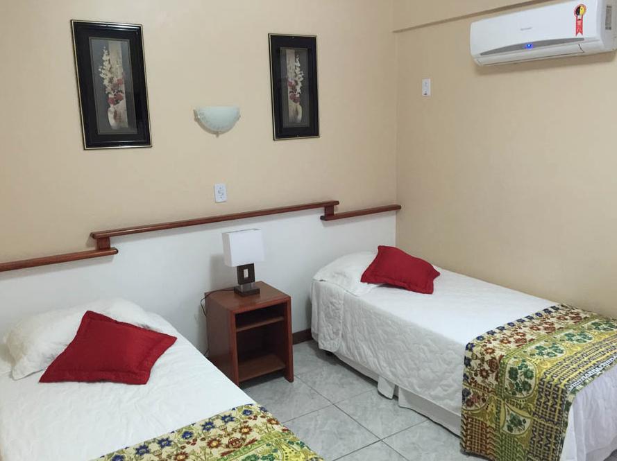 Fares Turis Hotel Uruguaiana Buitenkant foto