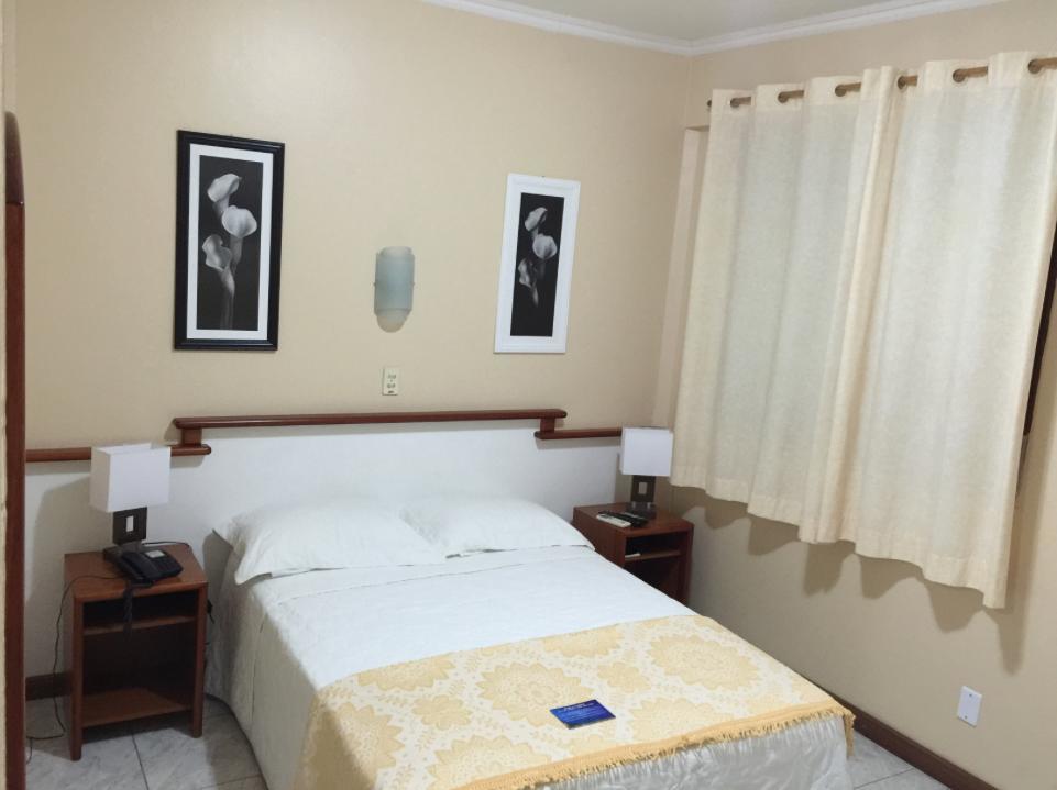 Fares Turis Hotel Uruguaiana Buitenkant foto