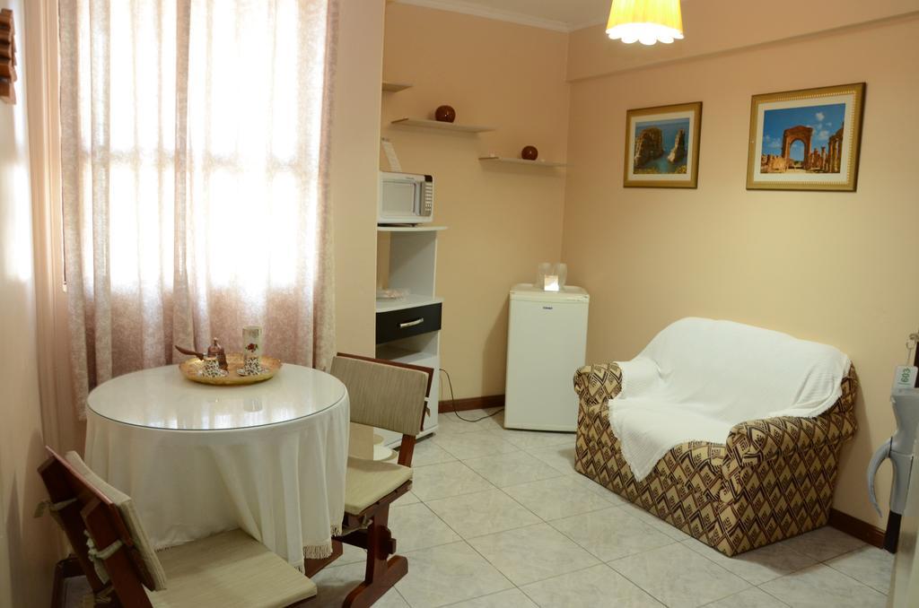 Fares Turis Hotel Uruguaiana Buitenkant foto